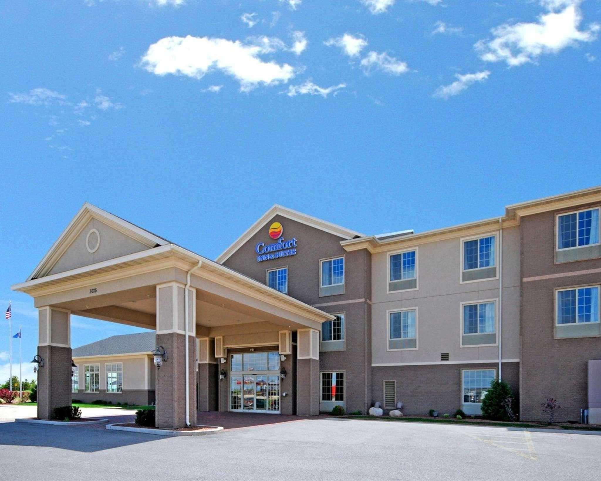 Comfort Inn&Suites DeForest Exterior foto